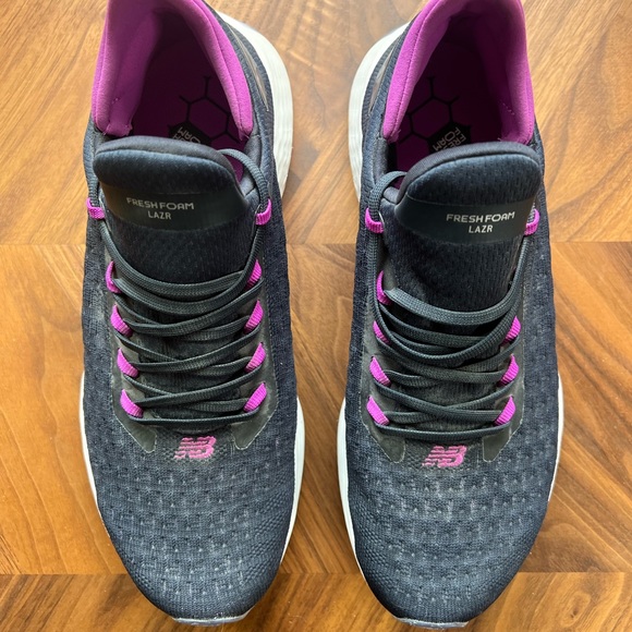 New Balance Womens LAZRv2 Hypoknit Sneakers NWOT - Picture 9 of 9